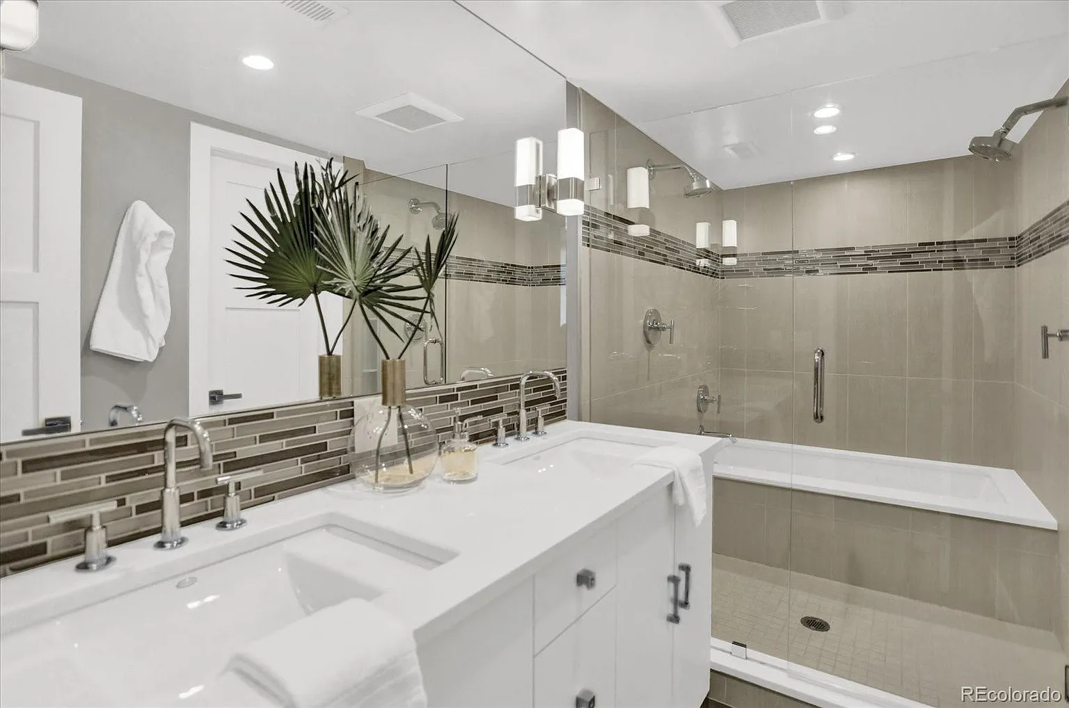 C3H Construction luxury home gallery showcase 4