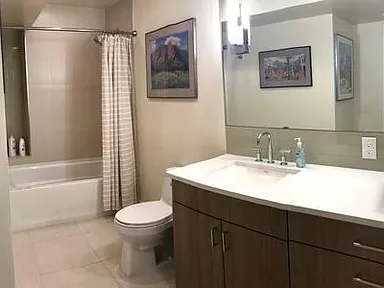 Bathrooms design by C3H Construction