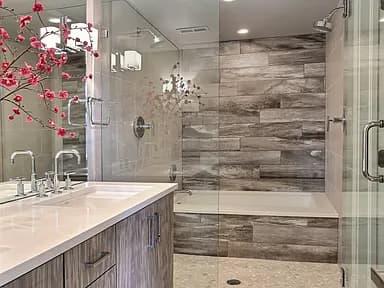 Bathrooms design by C3H Construction